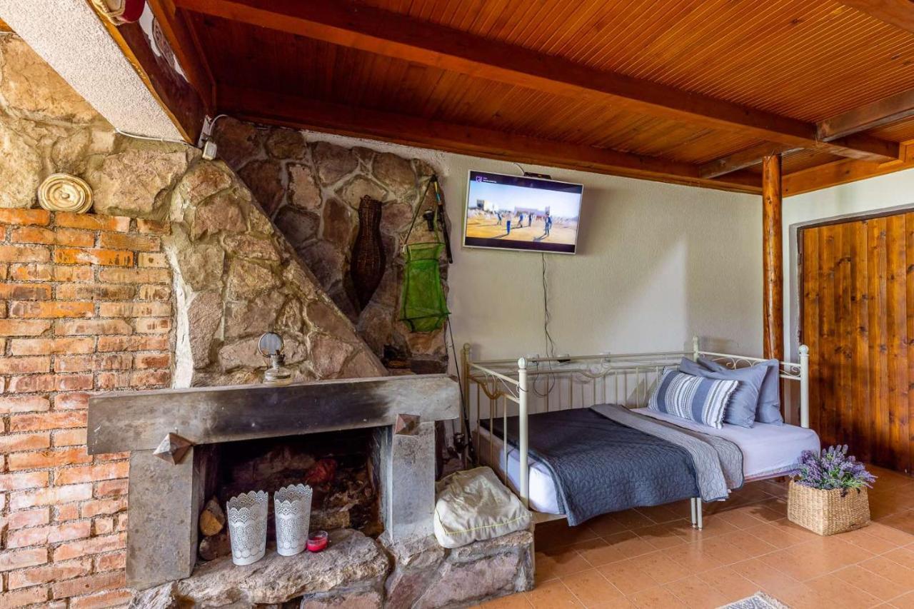 Lake House Buric Vranjina Екстер'єр фото