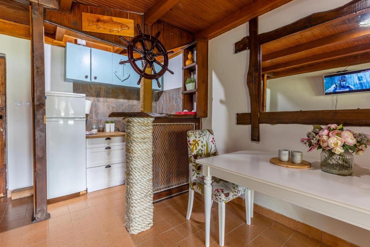 Lake House Buric Vranjina Екстер'єр фото