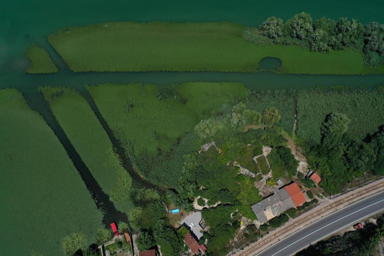 Lake House Buric Vranjina Екстер'єр фото